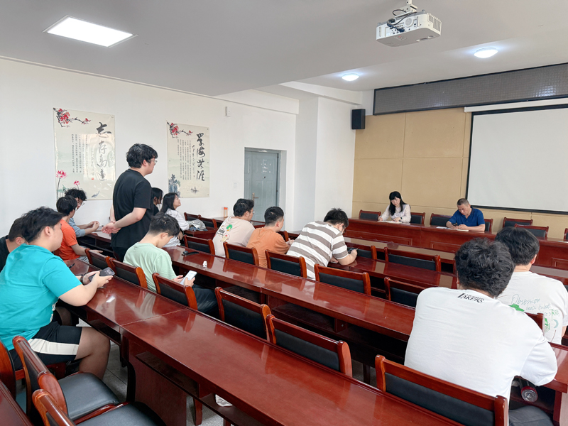 就业服务｜精准把脉促就业 多措并举启新程-通信学院召开电子科学与技术专业未就业学生座谈会